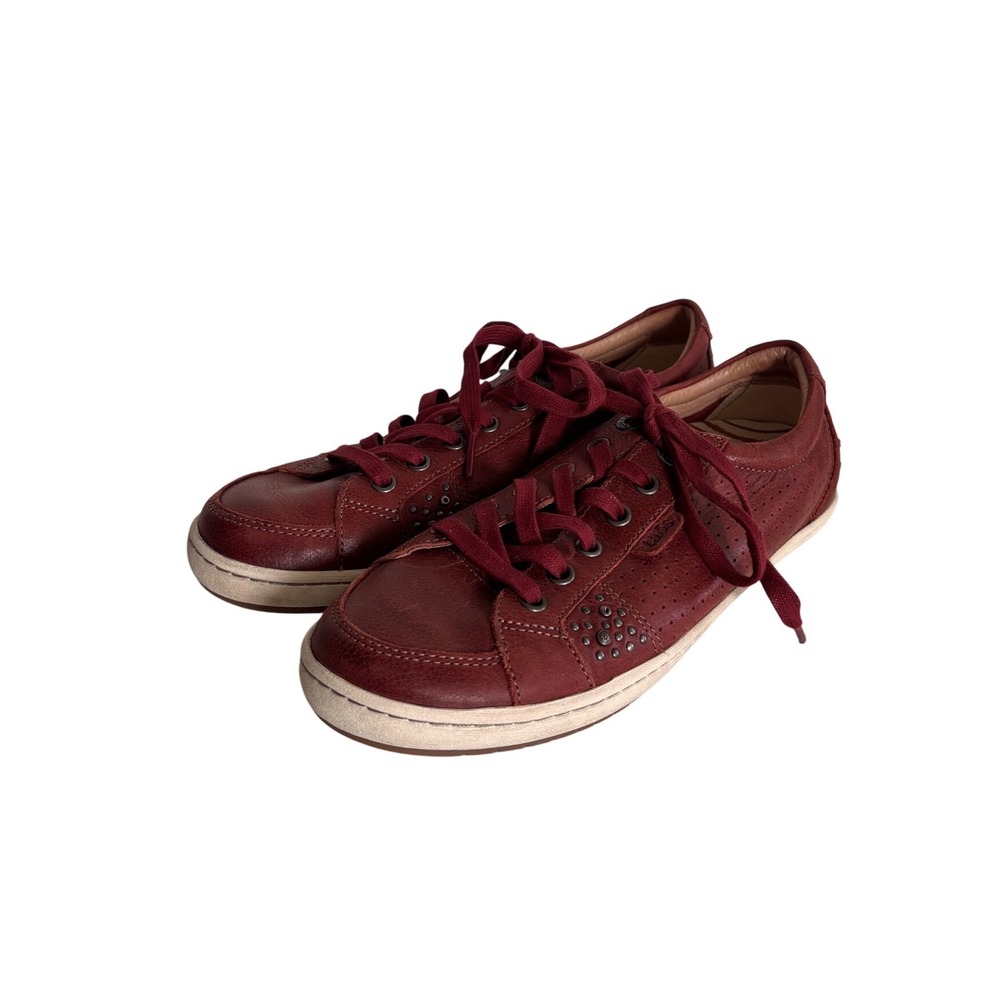 Taos Freedom Bordeaux Red Leather Studded Walking Sneakers Womens 8